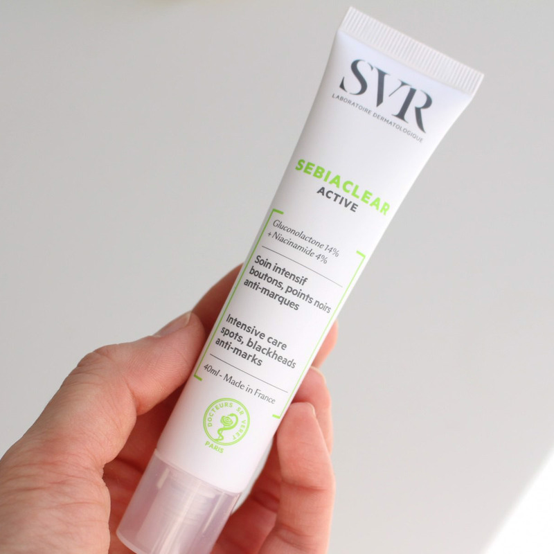 Kem trị mụn trắng da SVR Sebiaclear Active